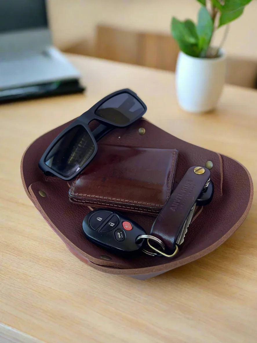 Leather valet tray