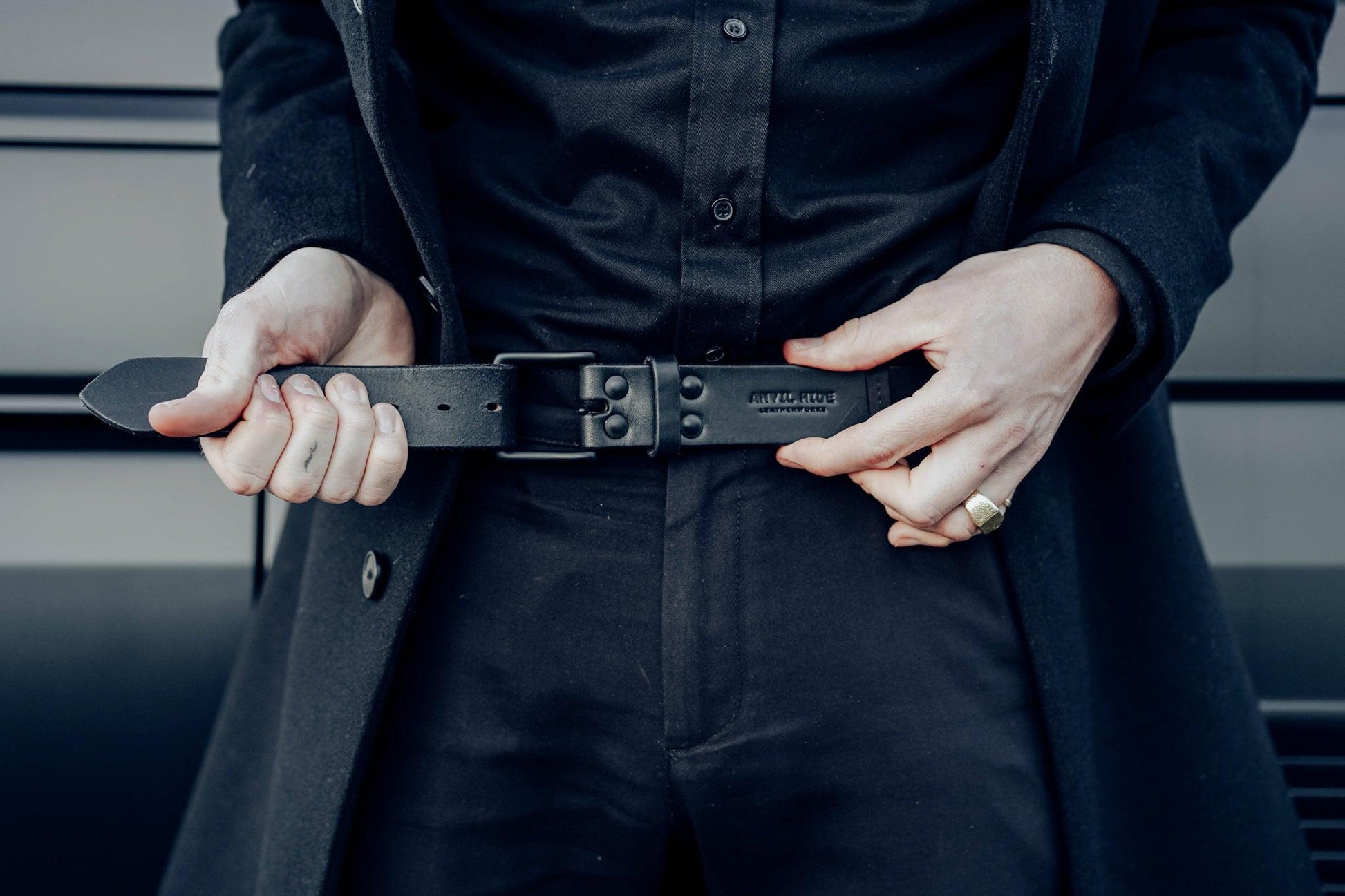 The "Lights out" belt - Anvil Hide